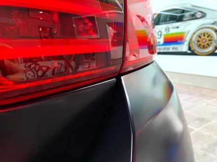 부산랩핑 BMW 4시리즈 쿠페 사틴블랙 전체랩핑으로 묵직하고 깔끔한 쿠페로 만들기! [TINYBOT] / 부산 해운대구