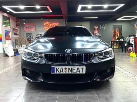 부산랩핑 BMW 4시리즈 쿠페 사틴블랙 전체랩핑으로 묵직하고 깔끔한 쿠페로 만들기! [TINYBOT] / 부산 해운대구