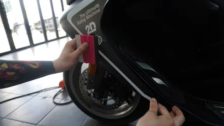 [카니트] 부산 바이크 랩핑 및 데칼 BMW C650GT / 부산 해운대구