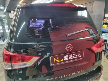 인천 가성비썬팅 코란도 투리스모 글라스틴트로데 필름으로 전체 재시공
