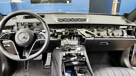 벤츠 S450D 액티브 엠비언트 + 4D 부메스터 조합 시공기! / 창원시 의창구 사림동
