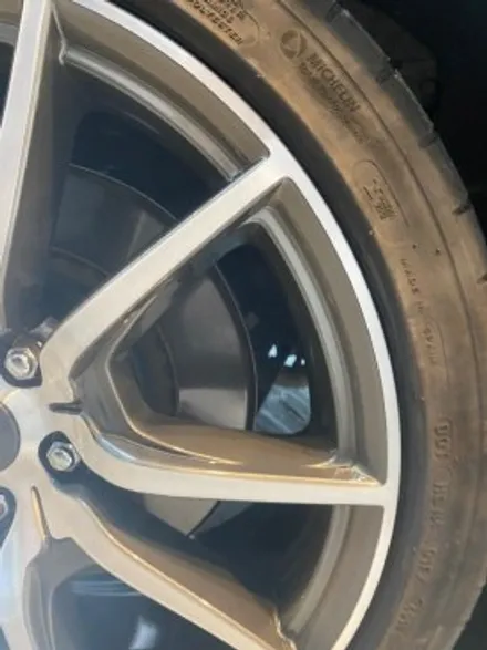 부산 G70 리스차량 장기렌트카 만기시 19인치휠복원 도장판금 감가상각비교해보신후 수리하시고반납하세요 / 부산 북구 구포동