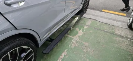 BMW X7 M60i 전동사이드스텝 ( 자동 스텝 ) 장착! [ 서울 부산 가능 ] / 부산 해운대