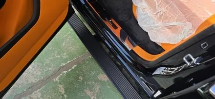 신형 롤스로이스 컬리넌시리즈2 전동사이드스텝 시공 / 부산 해운대