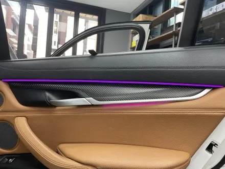 송파 BMW X6 차량 개성을 높이는 실내 랩핑과 크롬 딜리트 작업의 매력 / 잠실, 삼전, 송파