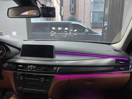 송파 BMW X6 차량 개성을 높이는 실내 랩핑과 크롬 딜리트 작업의 매력 / 잠실, 삼전, 송파