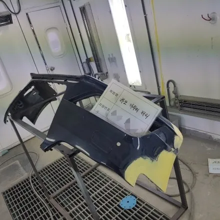 [ReadyMotors] 아우디 A4 앞삼박 (앞범퍼, 휀다, 라이트, 본넷) 으로 인한 자차보험 사고수리, 완벽한 외형복원! 이 모든 것은 일산파주공업사 레디모터스에서! / 경기 파주