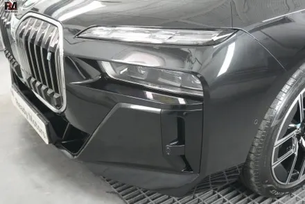 파주 BMW i7 판금 도장으로 외형복원 범퍼 수리의 모든 것 / 경기 파주