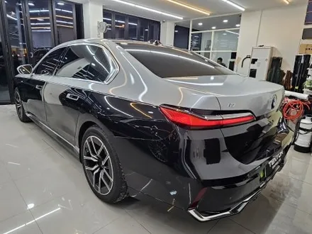 전주랩핑 bmwi7 듀오톤 시공과 생활보호패키지 한번에 완성 / 전주, 광주, 김제
