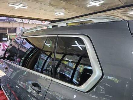강릉썬팅 레드커스텀 랩핑 bmw x7 크롬 죽이기 스포티하게 시공 / 강릉시 유산동