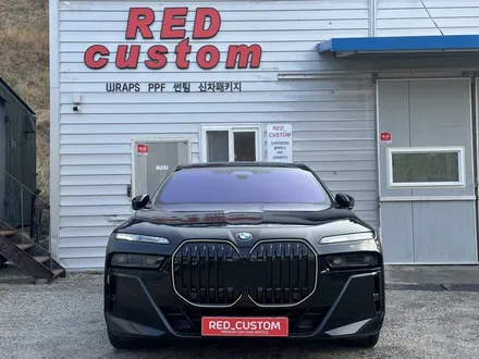 강릉썬팅 레드커스텀 BMW 740I 크롬 죽이기 시공 / 강릉시 유산동