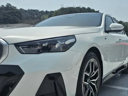 강릉썬팅 BMW 5시리즈 신차패키지 [아우라, b필러,라이트, ppf 4종] 시공 / 강릉시 유산동