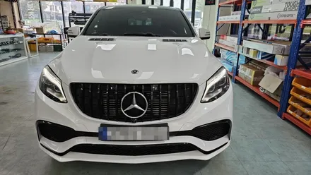 제이엘커스텀 대전점에서 벤츠 GLE 350D 앞범퍼 교체, 광각미러 시공 / 대전 서구, 세종, 청주, 천안