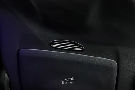 벤츠 GLC 300e 통풍시트 시공과 함께 R 버튼 활성화도 진행하세요! / 대전 서구, 세종, 청주, 천안