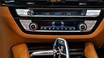 대전 BMW 520i 통풍시트 시공은 순정 옵션으로! / 대전 서구, 세종, 청주, 천안