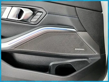 BMW 3시리즈에도 엠비언트가 됩니다. 스피커도 바꾸고요. 회오리스피커 대전제이엘커스텀 / 대전 서구, 세종, 청주, 천안
