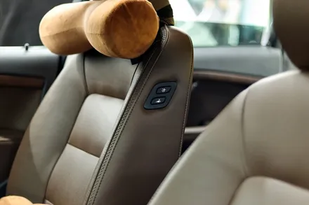 볼보 XC70 패밀리카의 없어서는 안 될 필수 튜닝 워크인 스위치/2열 열선시트 시공! / 대전 서구, 세종, 청주, 천안