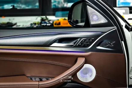 BMW X4 크리스털 파츠 교체와 회오리 풀 커버 시공은 실내 인테리어의 필수 아이템! / 대전 서구, 세종, 청주, 천안