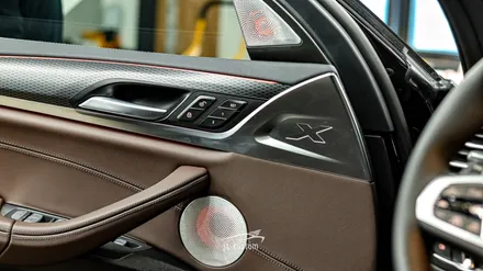 대전 BMW X4 회오리 풀 커버 / 크리스탈 파츠 / 실내 인테리어에 빠질 수 없는 아이템! / 대전 서구, 세종, 청주, 천안