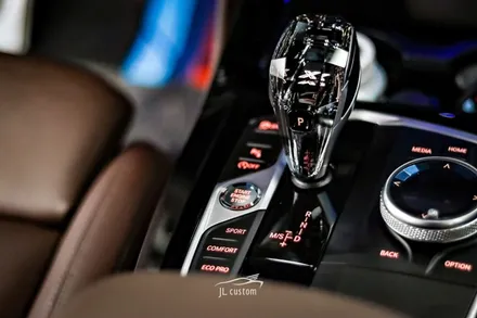 BMW X4 크리스털 파츠 교체와 회오리 풀 커버 시공은 실내 인테리어의 필수 아이템! / 대전 서구, 세종, 청주, 천안