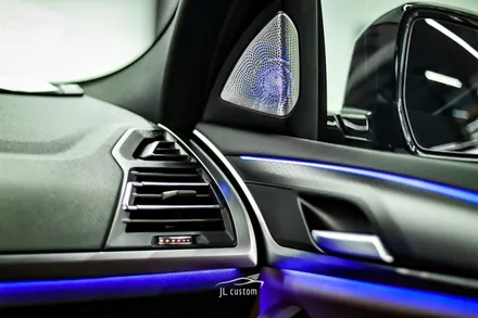 BMW X4 크리스털 파츠 교체와 회오리 풀 커버 시공은 실내 인테리어의 필수 아이템! / 대전 서구, 세종, 청주, 천안
