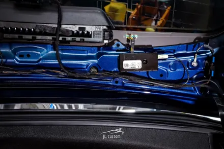 대전 BMW X4 블랙박스 + 보조배터리 조합 / 크리스탈 파츠 3종 세트 시공. / 대전 서구, 세종, 청주, 천안