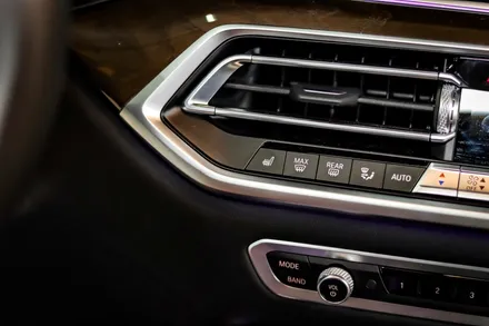 BMW X5 순정보다 더욱 순정스러운 말끔한 순정형 통풍시트 시공! / 대전 서구, 세종, 청주, 천안