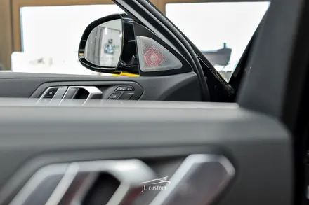 BMW X6 화려한 실내 인테리어의 완성은 회오리 풀 커버 시공으로! / 대전 서구, 세종, 청주, 천안