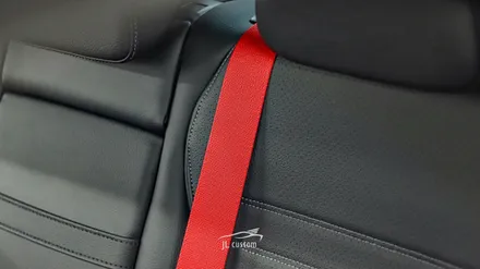 대전 벤츠 CLA C300 안전벨트도 유니크하게! 레드 안전벨트 교체 시공, / 대전 서구, 세종, 청주, 천안