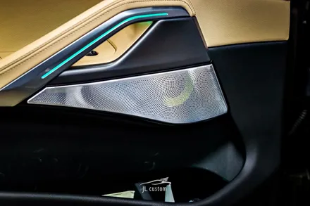 한번 시공으로 확 바뀔 수 있는 BMW 모든 시리즈의 대표 튜닝! 회오리 풀 커버와 AVI 스피커. / 대전 서구, 세종, 청주, 천안