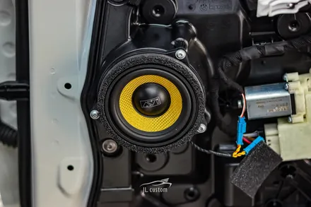 BMW 3 시리즈 실내 퍼포먼스와 음질 업그레이드까지! 회오리 풀 커버 튜닝 / 대전 서구, 세종, 청주, 천안