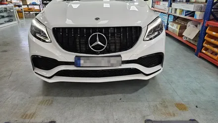 제이엘커스텀 대전점에서 벤츠 GLE 350D 앞범퍼 교체, 광각미러 시공 / 대전 서구, 세종, 청주, 천안