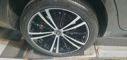 [원주휠복원][원주휠수리] 19인치 벤츠휠 CLS 400D 블랙 도장 컷팅 복원 명품휠스토리 원주점