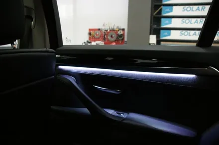 대구코더스엠비언트 BMW520(F10) 비노출로 순정보다 깔끔하고 화려하게~~ / 대구 달서구
