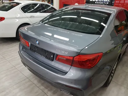 10월24일 아침...BMW5시리즈...작업중...