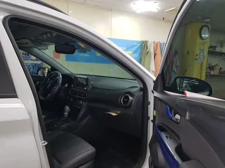 부산.코나.레이노S9.열차단 썬팅.레이노 최상급 썬팅 필름  (가격대비 성능 1등 필름)