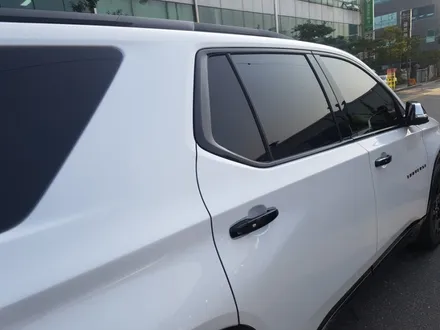 부산썬팅.트래버스.루마버텍스900썬팅.블랙박스 2채널 만도Z7.풀HD 메모리64G