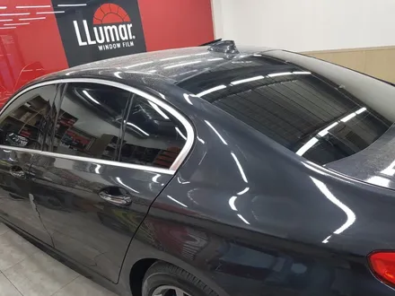 BMW5스미스.                       루마썬팅. 피너쿨 풀 시공