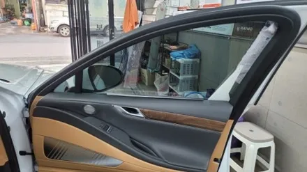 부산 루마버텍스썬팅 시공점.G80제네시스 버텍스650 반사필름 시공했어요~