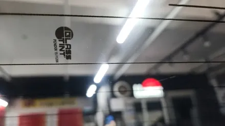 차량후면유리 썬팅 뽀글이 재시공,열차단 썬팅필름으로 재작업 해드렸습니다.yf쏘나타
