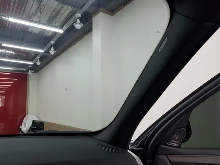 BMW X5. 전면썬팅.기존(필름)제거 후.루마썬팅 전면 피너쿨 썬팅