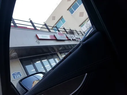 부산.벤츠E 클래스. 루마 버텍스700☆☆☆.루마썬팅 (열차단 프리미엄 썬팅)