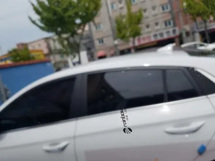 부산 TM싼타페.레인보우썬팅.열반사(레인보우)썬팅.아이리스 i55시공.싼타페TM