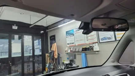 부산.레이차량 반사필름으로 썬팅을 재시공 하였습니다
