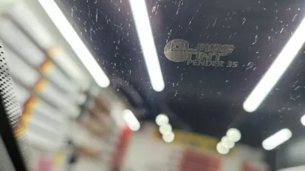 벨로스터.글라스 틴트.전면썬팅 시공.전면 유리 교체후.전면썬팅 글라스틴트 《펜더》 시공