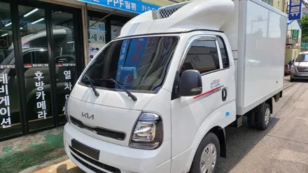 부산 봉고3 냉동탑차 열차단썬팅 글라스틴트 필름으로 시공을 하였습니다