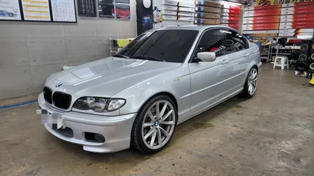 BMW3 시리즈.루마버텍스900썬팅필름으로 재시공을 하였습니다