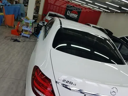 부산 브이쿨썬팅 벤츠 E클래스 썬팅작업