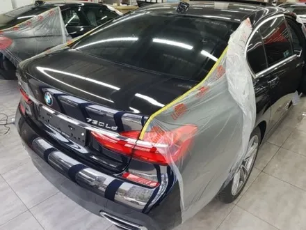 BMW큰행님 7시리즈 루마썬팅 풀시공.풀시공 파노라마썬루프까지 루마썬팅