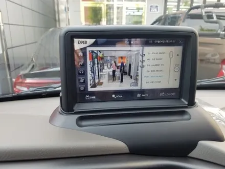 부산. 포터2 네비매립. P682   8인치 네비게이션. 상단매립.  지니3D맵. 후방카메라 설치
